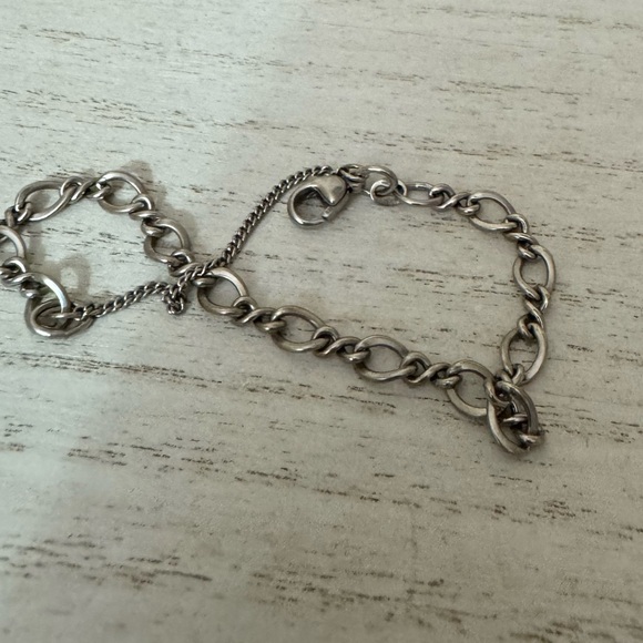 James Avery Sterling Silver Small Twist Charm Bracelet. - Picture 5 of 5